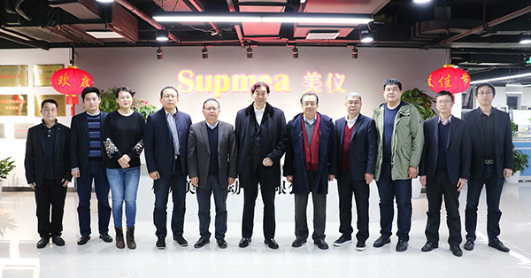 90.jpg 90.jpg